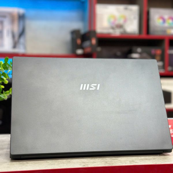 Laptop MSI Modern A5M 235VN (R7 5700U/8GB/512GB/15.6