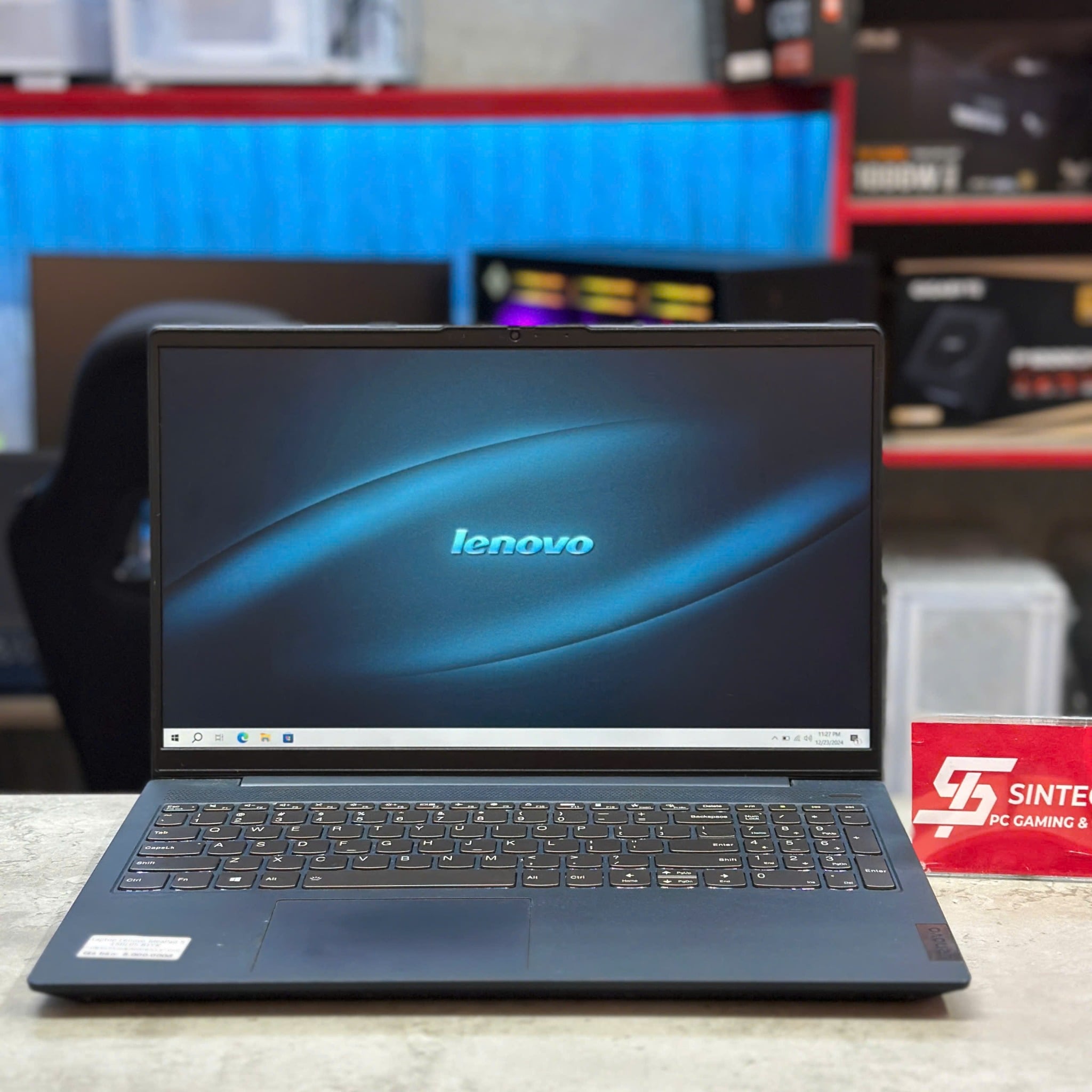 Laptop Lenovo IdeaPad 5 15IIL05 (i7-1065G7/RAM 8GB/SSD 512GB/15.6″ FHD) - Cũ Đẹp