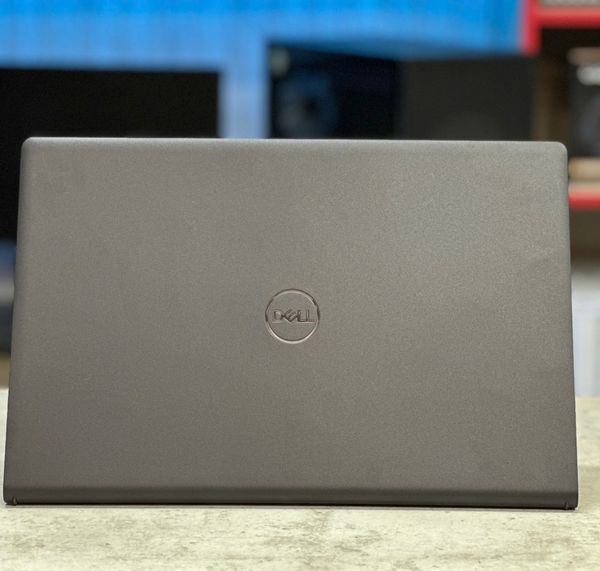 Laptop Dell Inspiron 15 3520 (i5-1235U/8GB/SSD 256GB/ 15.6