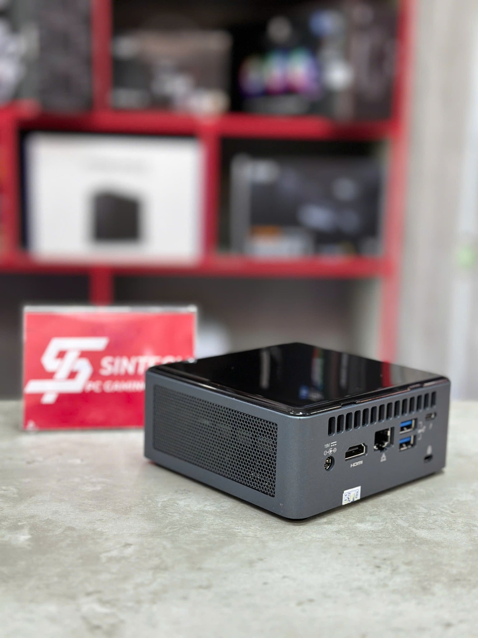 Máy tính Mini PC Intel NUC 10 BXNUC10I5FNH2 (i5-10210U/8GB/256GB/Intel UHD Graphics)