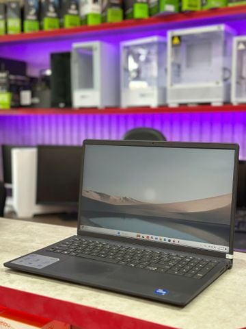 Laptop Dell Inspiron 3530 (i7-1355U/8GB/512GB/15.6