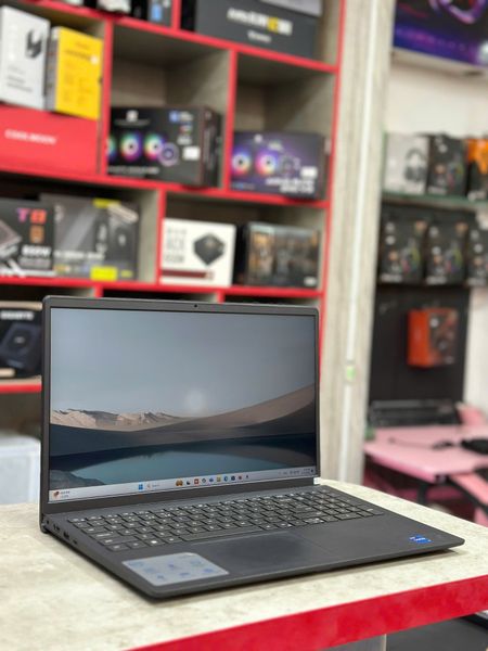 Laptop Dell Inspiron 3530 (i7-1355U/8GB/512GB/15.6