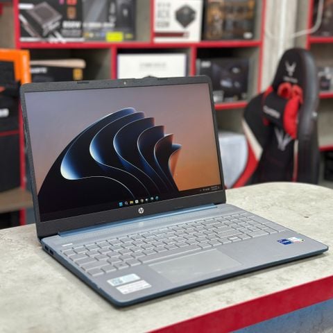 Laptop HP 15s-fq5146TU (i7 1255U/Iris Xe Graphics/16GB/500GB/15.6