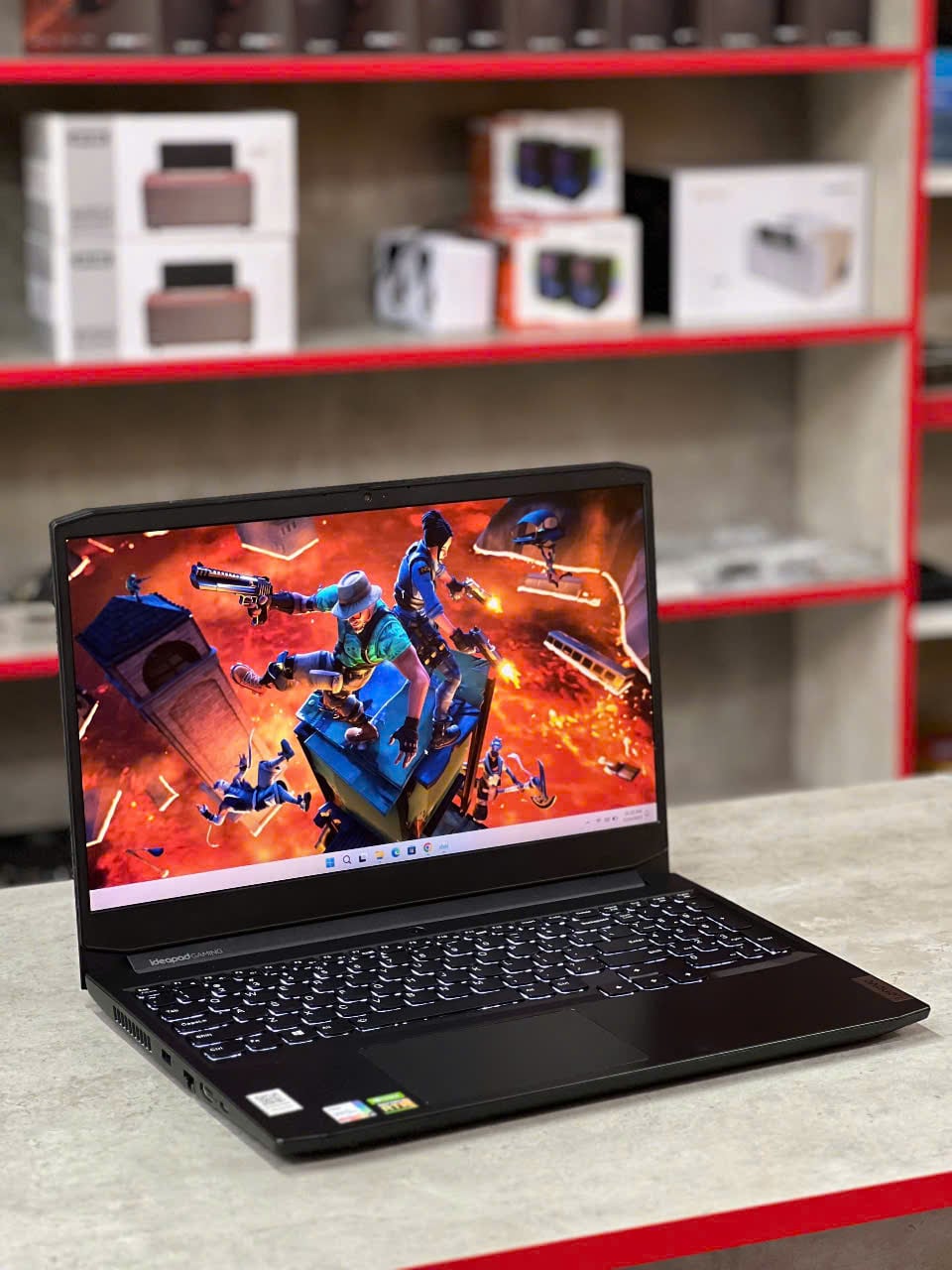 Laptop Lenovo IdeaPad Gaming 3 15IHU6 82K100FBVN (Core i7-11370H | 8GB | 512GB | 15.6 inch FHD 120Hz | RTX 3050 4GB | Win 10 | Đen)