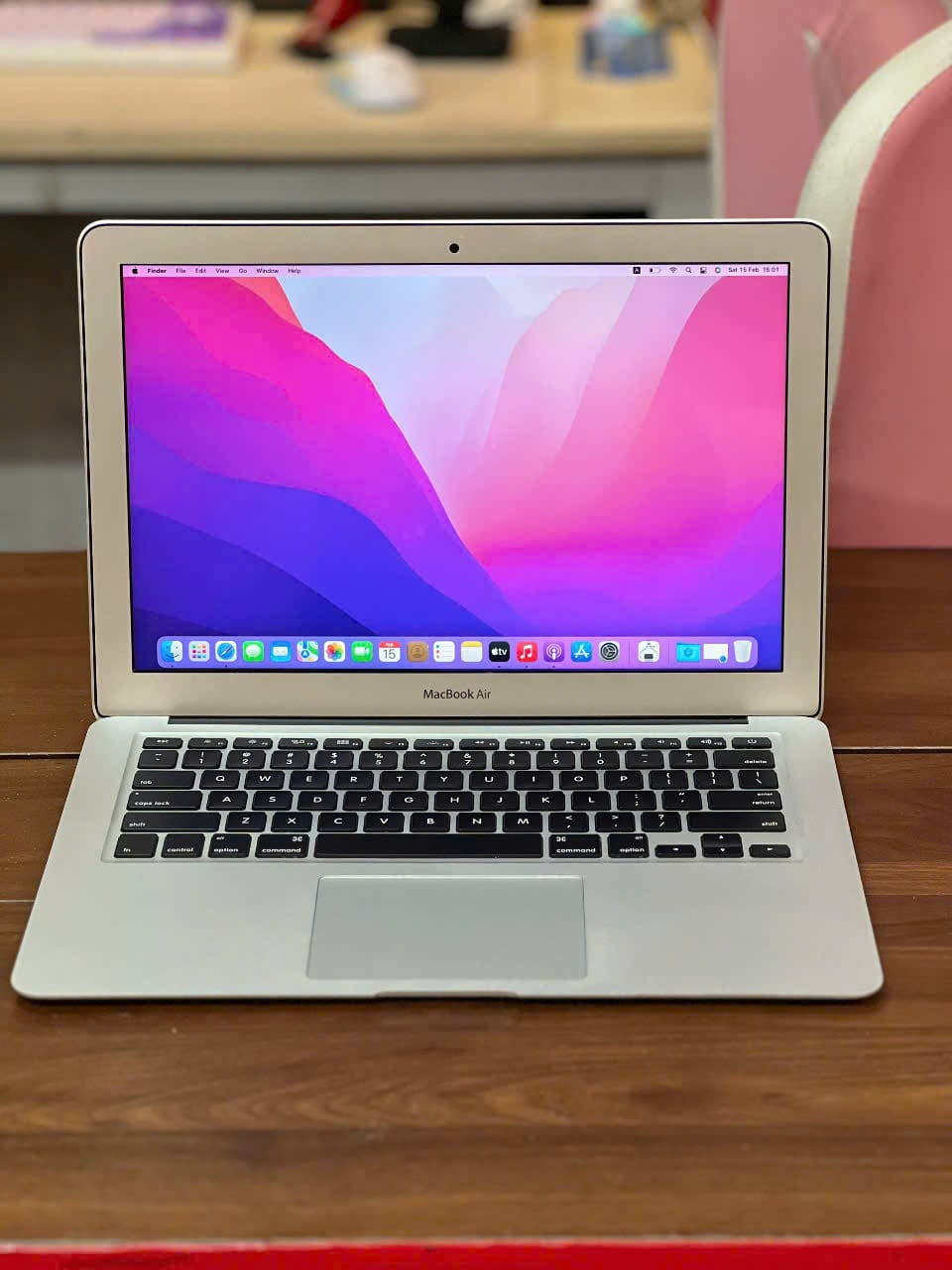 Macbook ari 2017 (i5/ram 8gb/ssd 128gb/13.3 inch)