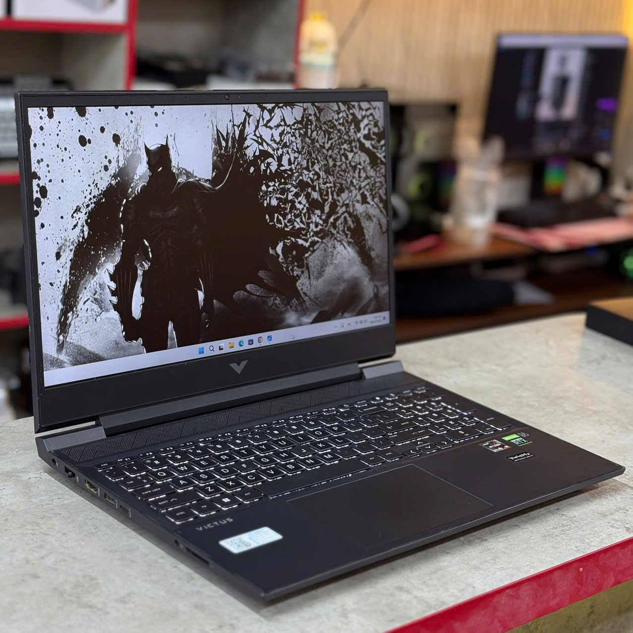 Laptop HP Gaming VICTUS 16 Ryzen 5- 5600H / 16G / SSD 512GB / RTX 3050Ti/ 16.1" Full HD