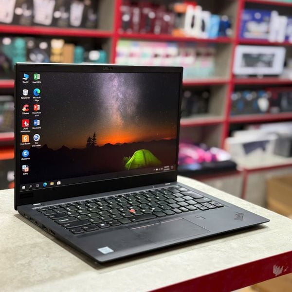 Lenovo Thinkpad X1 Carbon Gen 6 Core i7 8550u / 16GB / 256GB / 14 inch FHD