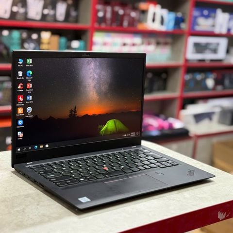 Lenovo Thinkpad X1 Carbon Gen 6 Core i7 8550u / 16GB / 256GB / 14 inch FHD