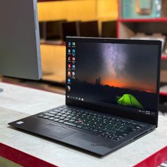 Lenovo Thinkpad X1 Carbon Gen 6 Core i7 8550u / 16GB / 256GB / 14 inch FHD