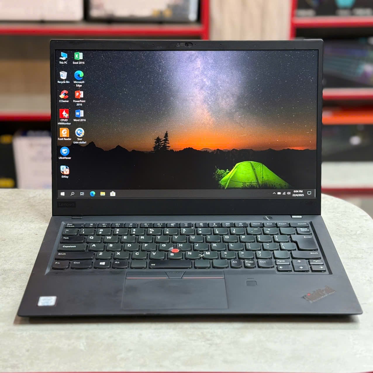 Lenovo Thinkpad X1 Carbon Gen 6 Core i7 8550u / 16GB / 256GB / 14 inch FHD