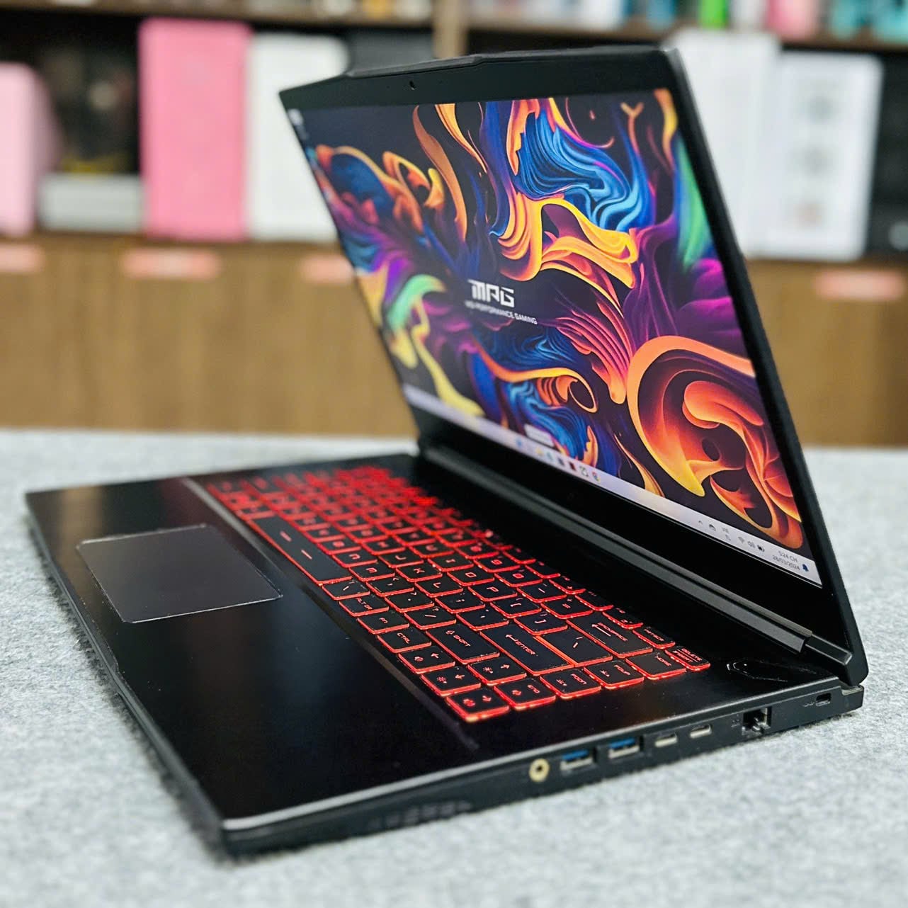 Laptop MSI GF65 Thin 10UE-228VN Cũ Đẹp (i7-10750H, 3060, 16GB, 512GB, 15.6, 144Hz, FHD)