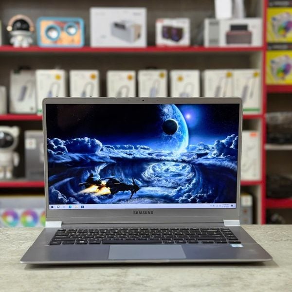 Laptop Samsung 900X5L-U02 Cũ Đẹp (i5 6200U/8GB/512GB/15