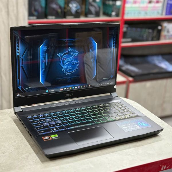 Laptop MSI Gaming Katana A15 AI B8VE-402VN R7 8845HS/16GB/512GB/15.6