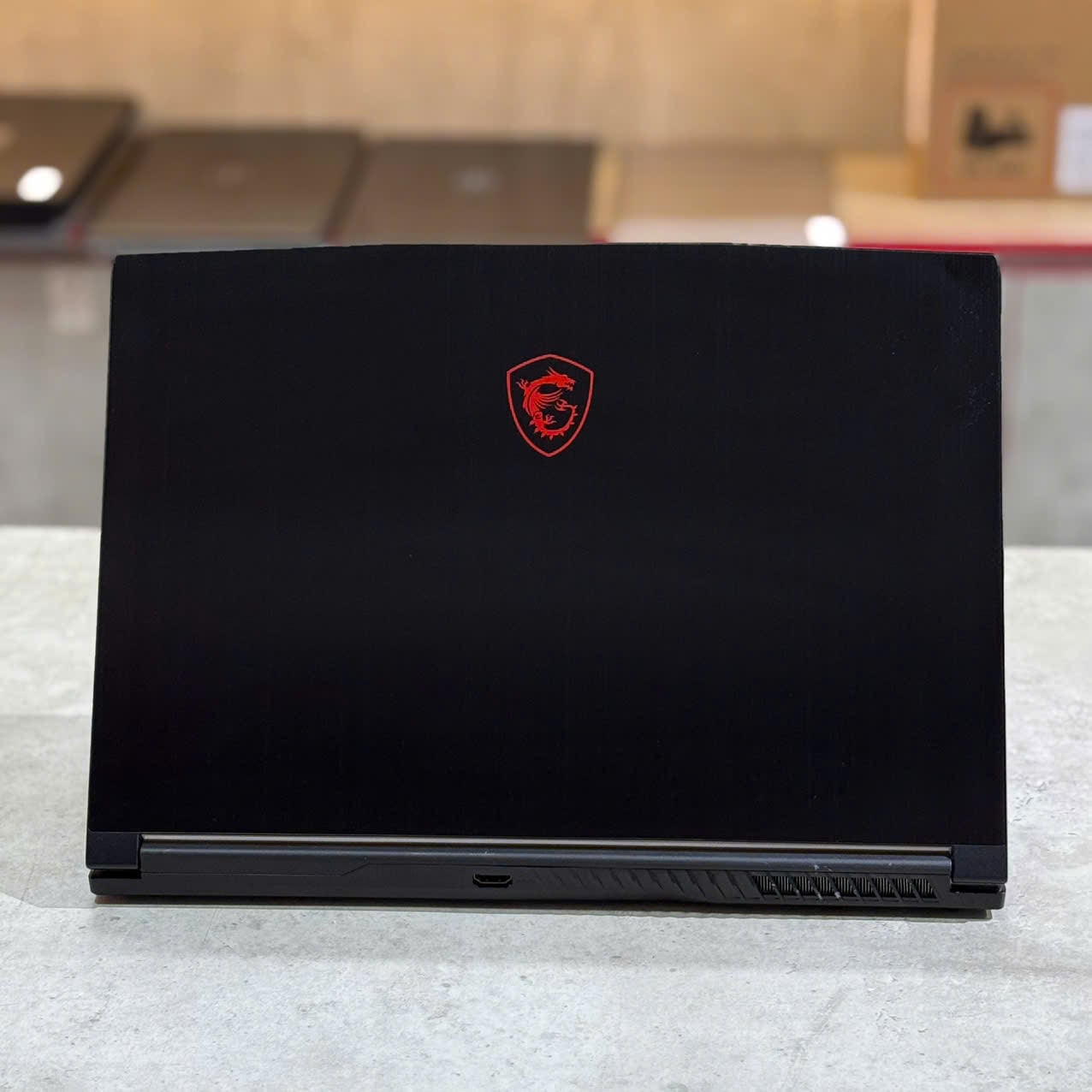 Laptop Gaming MSI GF63 Thin 9SC (i5 9300H/GTX 1650/16GB/512GB/15.6″ FHD)