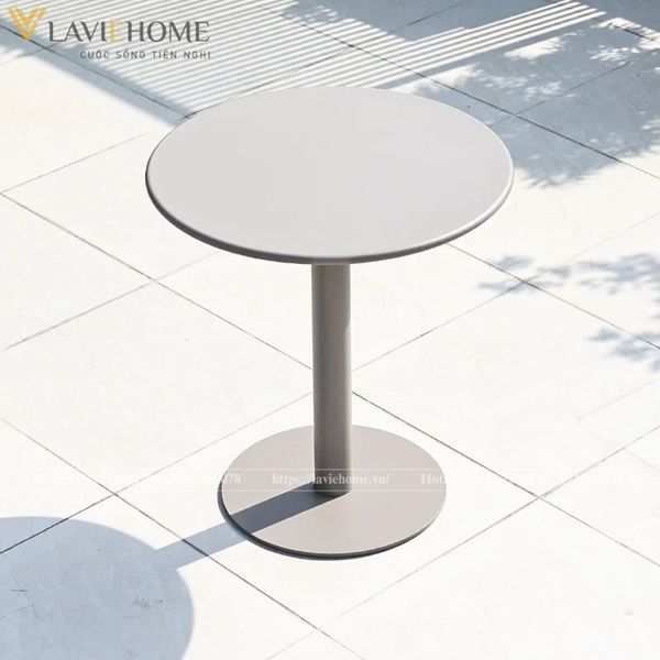 Bàn cafe chân sắt mặt gỗ ngoài trời