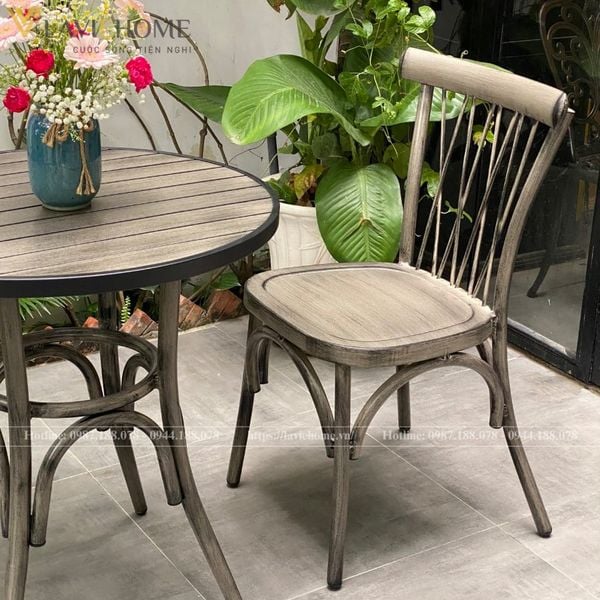 bàn ghế ban công chất liệu nào tốt