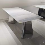  Bàn Ăn Inox Tráng Gương Mặt Đá Carol – Sang Trọng, Hiện Đại, Bền Bỉ 