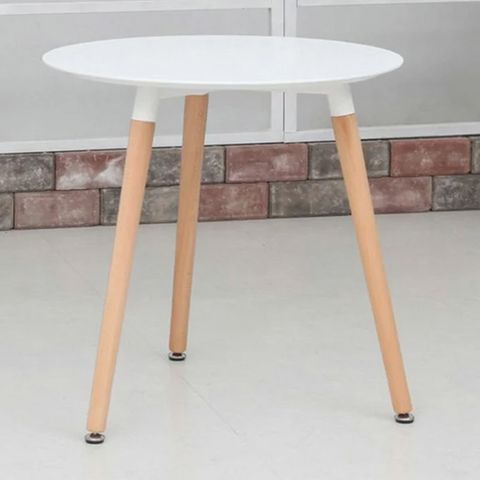 Bàn cafe tròn chân gỗ, sự lựa chọn hoàn hảo cho quán cafe, nhà hàng, phòng khách