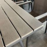  Bàn Ngoài Trời CNR 