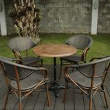  Bàn Sân Vườn TD – Lựa Chọn Sang Trọng và Bền Bỉ Cho Không Gian Ngoài Trời 