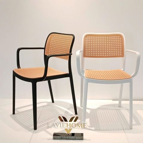 Ghế nhựa đúc có tay vịn chắc chắn, bền đẹp