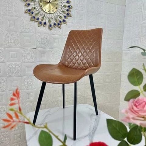 Ghế ăn bọc da cao cấp, chân đen chắc chắn