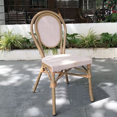 Ghế Textilene chống tia UV và chịu lực tốt cho sân thượng