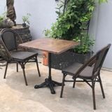  Bàn Sân Vườn VG – Vẻ Đẹp Cổ Điển và Bền Bỉ Cho Không Gian Ngoài Trời 