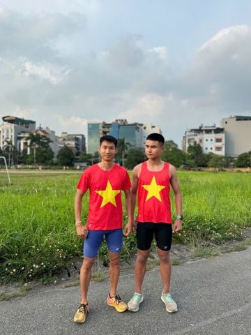 Áo T-Shirt sao vàng Nam