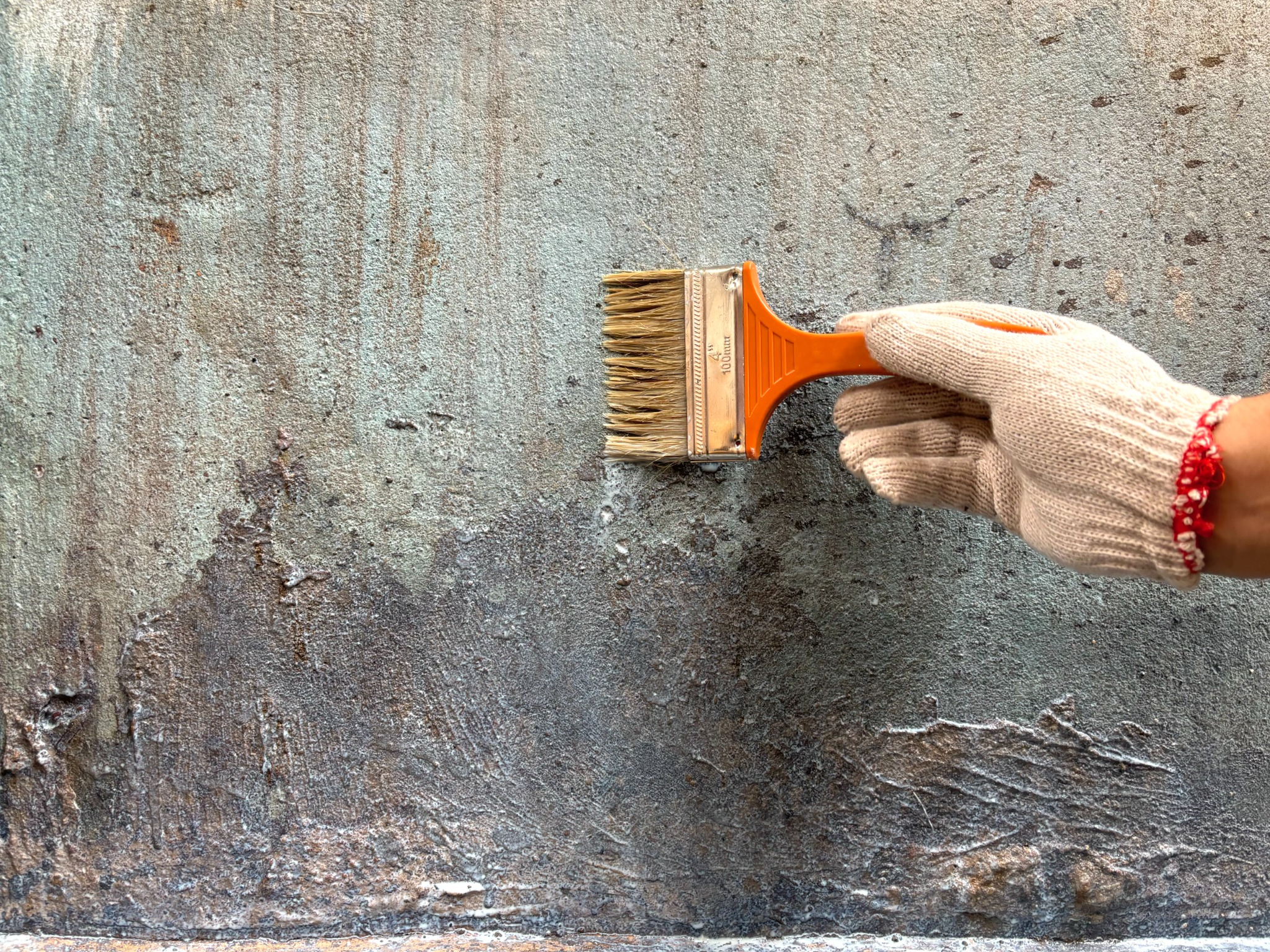 Giải pháp chống thấm trong suốt, ngăn chặn ẩm mốc cho tường gạch, ngói