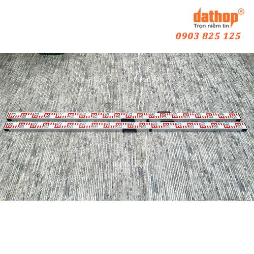 Mia máy thủy bình cơ