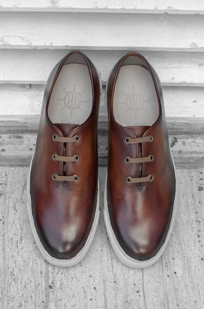 Giày Sneaker Nam C02