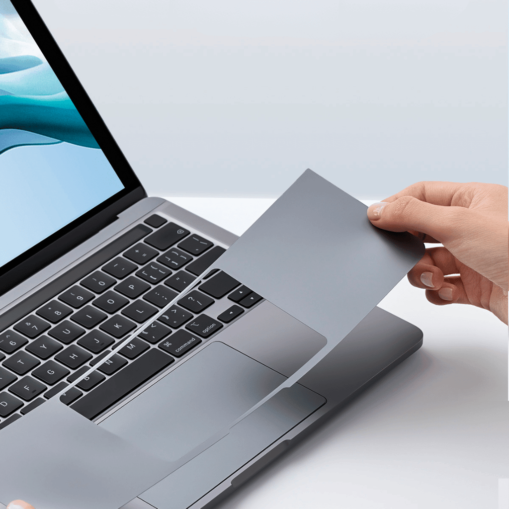 Bộ Dán MacBook Air 15 inch 6in1 Innostyle Diamond Guard