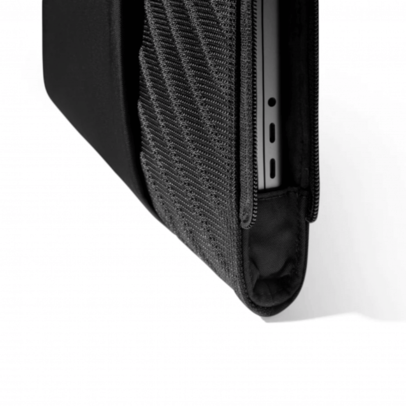 Túi Chống Sốc MacBook Pro 14/16 inch Tomtoc Voyage-A10 Premium