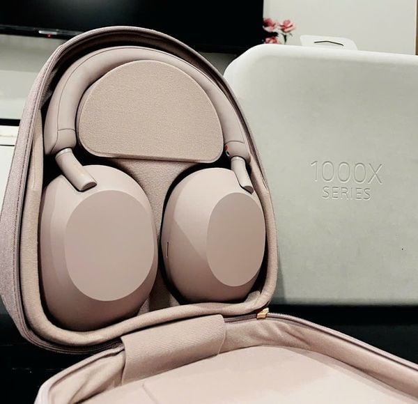 Tai nghe Sony WH-1000XM5 kết nối không dây chống ồn