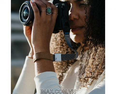 Dây máy ảnh đeo cổ tay Peak Design Cuff Wrist Strap, Màu xám( Xách tay và chính hãng)