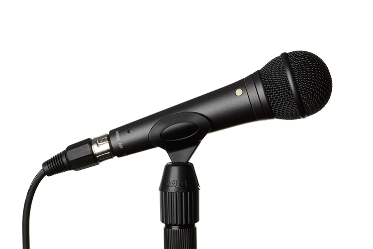 Micro cầm tay có dây RODE M1