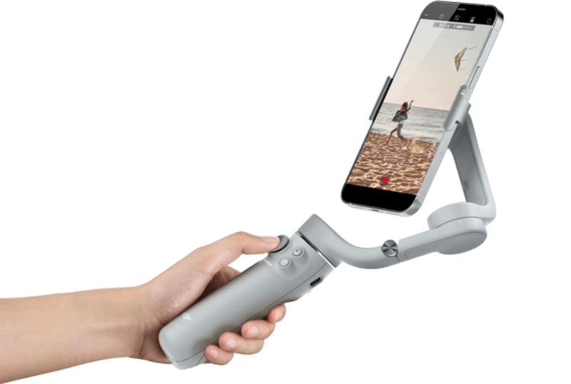 Tay cầm của DJI OM 5 được thiết kế tiện lợi