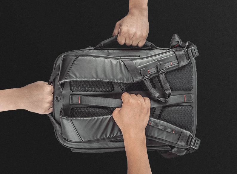 PGYTECH OneMo Lite 22L trang bị hệ thống tay câm đa vị trí