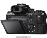 Máy ảnh Sony Alpha A7M2 (ILCE7M2) + lens 28-70 mm + thẻ nhớ 64gb + Túi đeo chéo + Miếng dán màn.