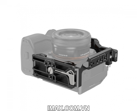 SmallRig Camera Half Cage for Sony Alpha 7R V/Alpha 7 IV/Alpha 7S III/Alpha 1/Alpha 7R IV 3639