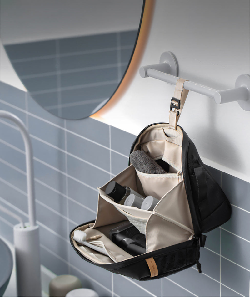 Wash Pouch - Internal Stowable Hook Brings Easy Use