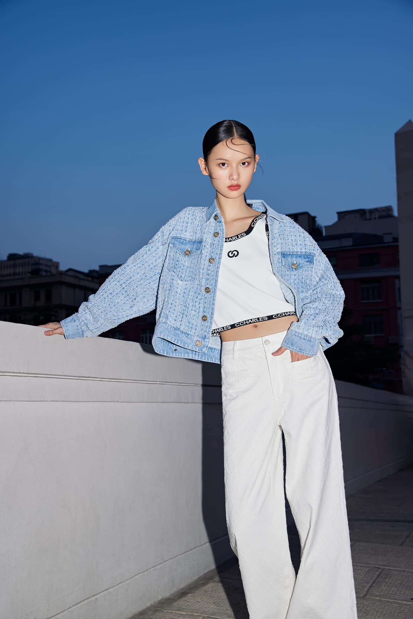  Bộ áo khoác jean và quần sooc jean 2 túi trước set 