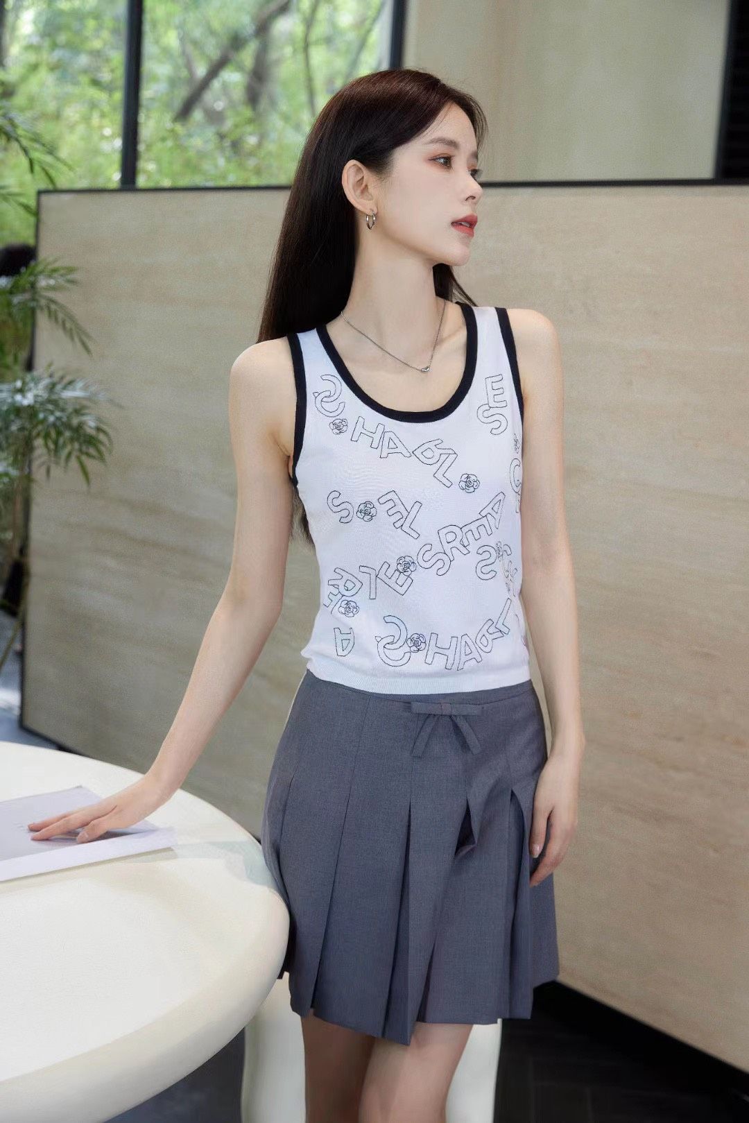  Tank top chữ - hoa trà 