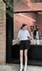  Áo sơmi trắng cúc ngọc, túi chữ 