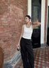  Tanktop trắng vân logo nổi + cổ viền chữ 