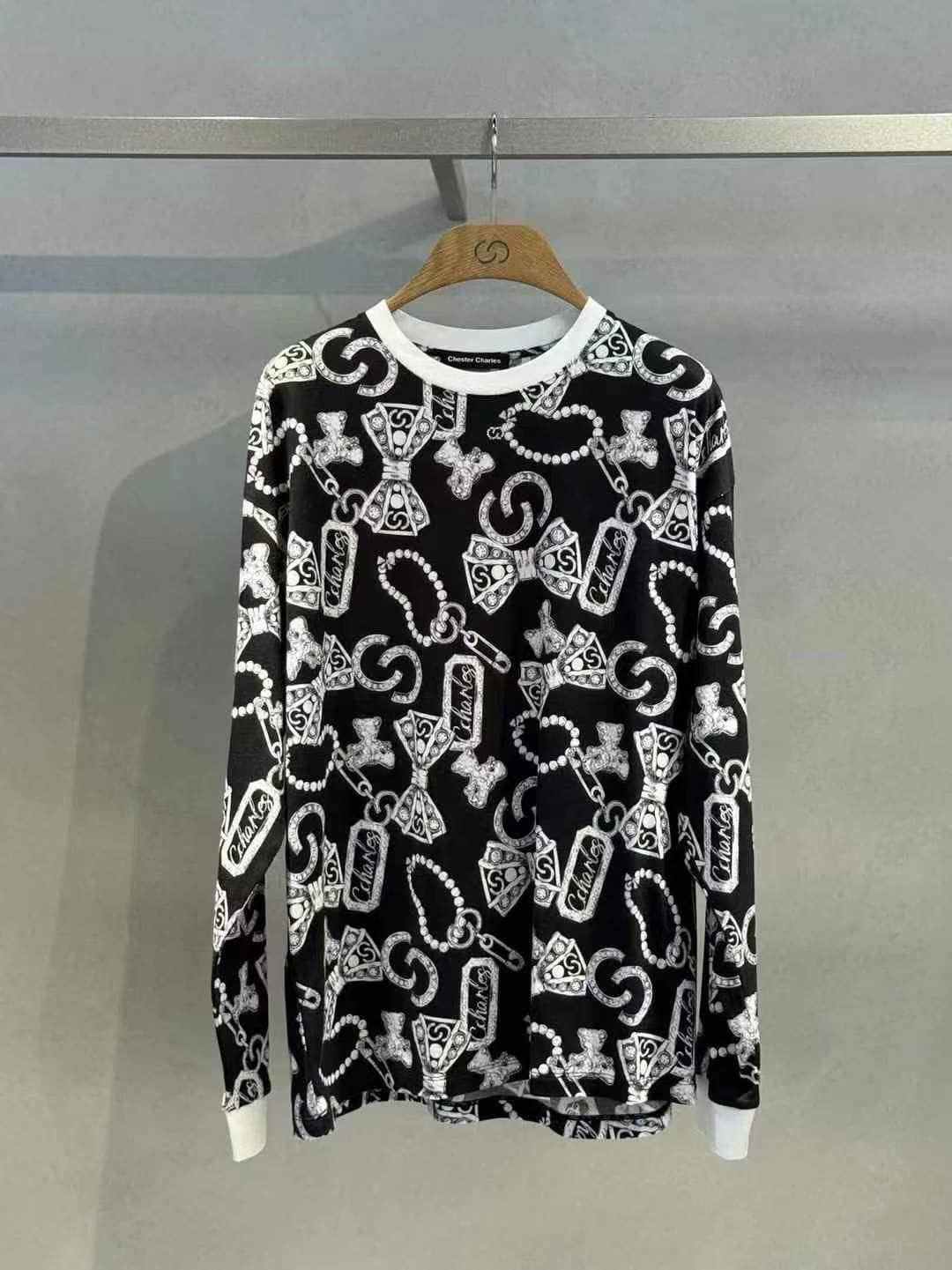  Áo đen dài tay - hoạ tiết nơ 