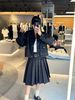  Bộ Khoác đen khóa kéo (Poli) và Chân váy xếp ly dài , 1/2 belt da set 