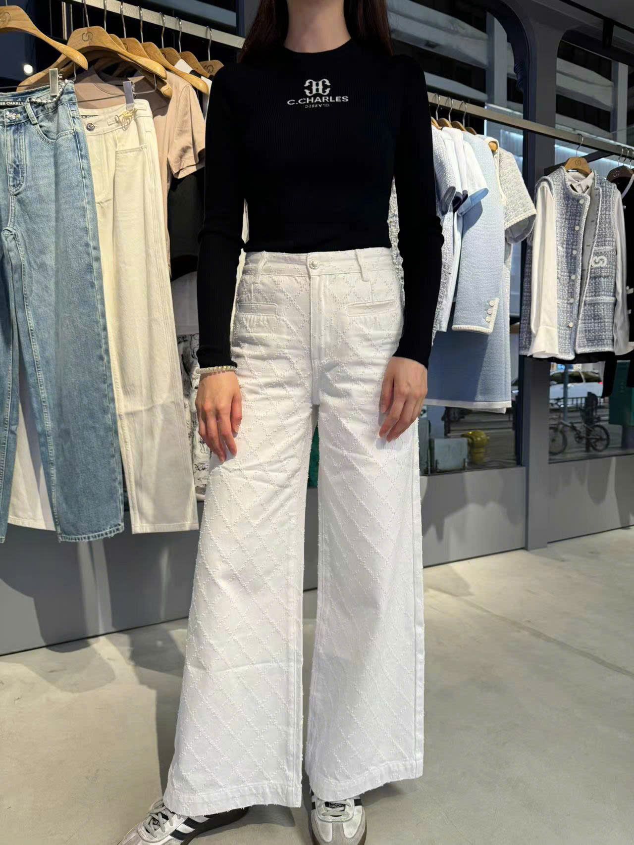  Áo đen dài tay - logo ngực 