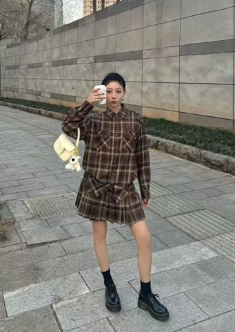  Áo kẻ caro nâu - 2 túi trước 